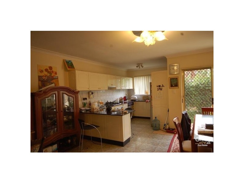 2/293 Kissing Point Road, Dundas NSW 2117