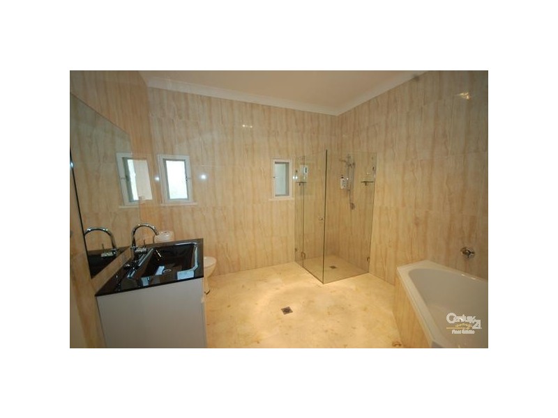 48 DAY ROAD, Cheltenham NSW 2119