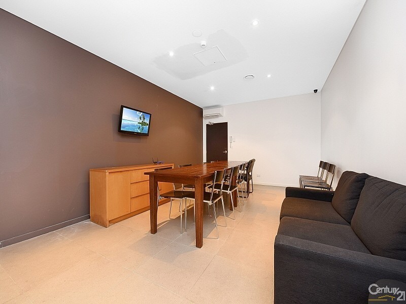 33-43 Rowe St, Eastwood NSW 2122