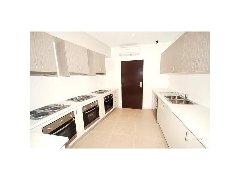 33-43 ROWE ST, Eastwood NSW 2122