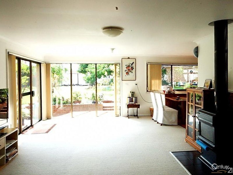 4 Waratah St, Eastwood NSW 2122