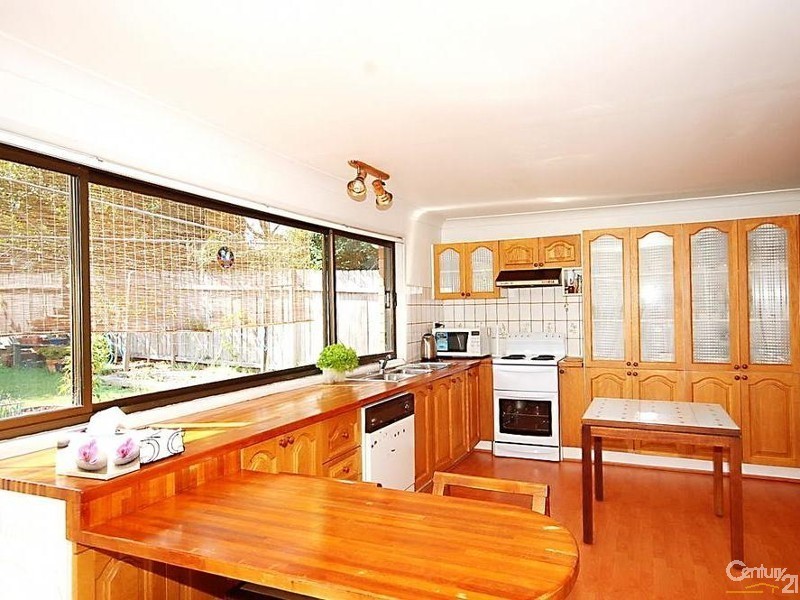 4 Waratah St, Eastwood NSW 2122