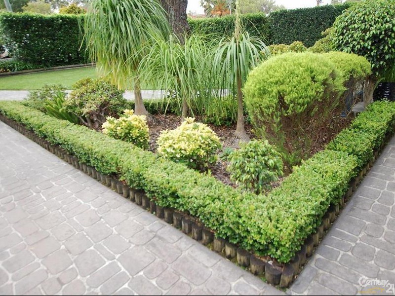 101 VICTOR ROAD, Dee Why NSW 2099