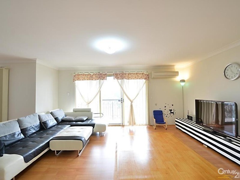 18/11 SETTLERS BLVD, Liberty Grove NSW 2138