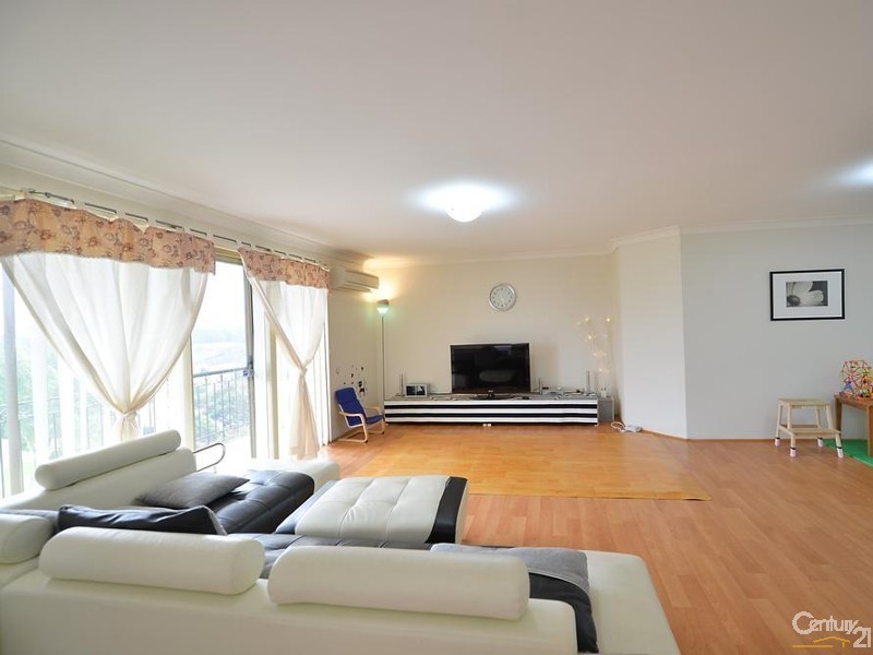 18/11 SETTLERS BLVD, Liberty Grove NSW 2138