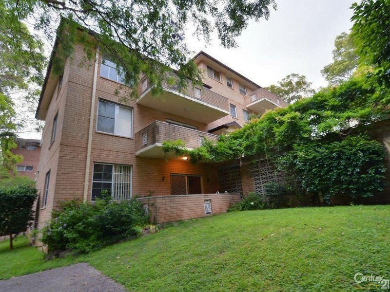 13/9-15 DOOMBEN AVENUE, Eastwood NSW 2122