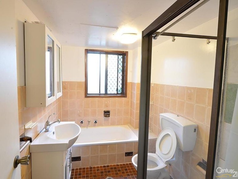 2/36  Doomben Ave, Eastwood NSW 2122