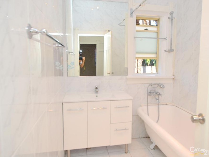 3 CHELMSFORD AVE, Epping NSW 2121