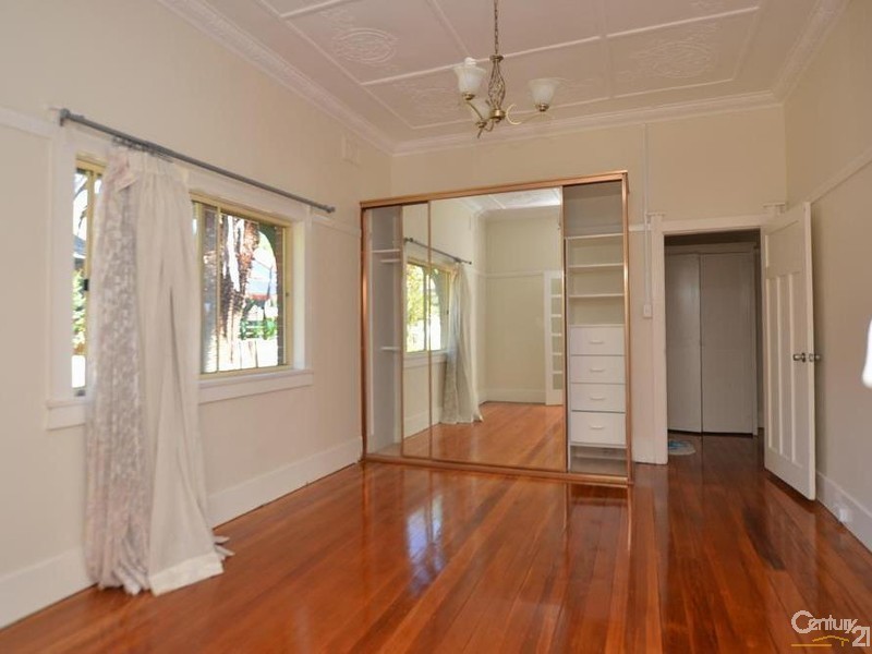 3 CHELMSFORD AVE, Epping NSW 2121
