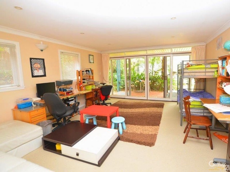 22 Gordon Crescent, Denistone NSW 2114