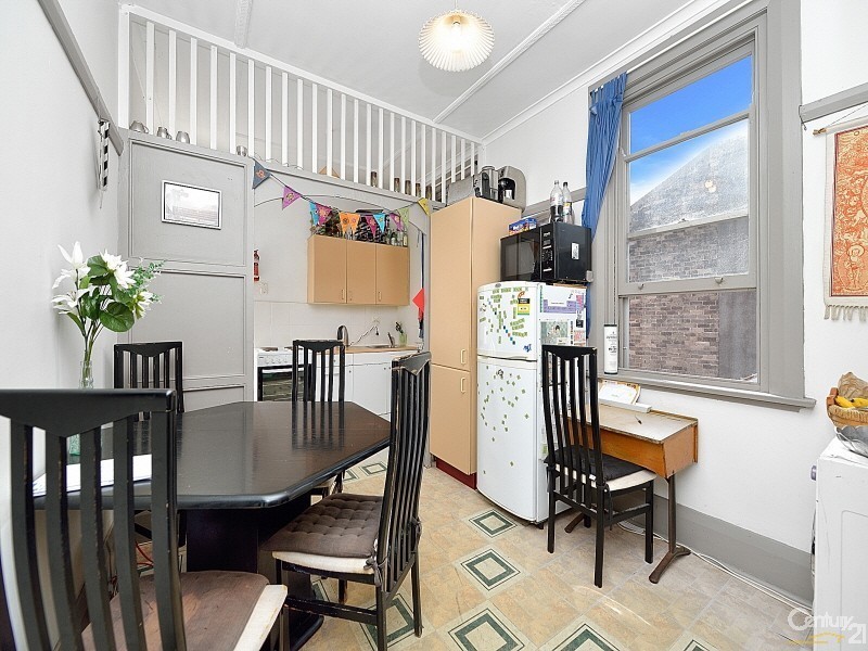 76 WILLOUGHBY ROAD, Crows Nest NSW 2065