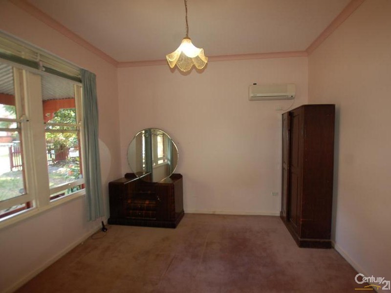 32 Alexandria Ave, Eastwood NSW 2122