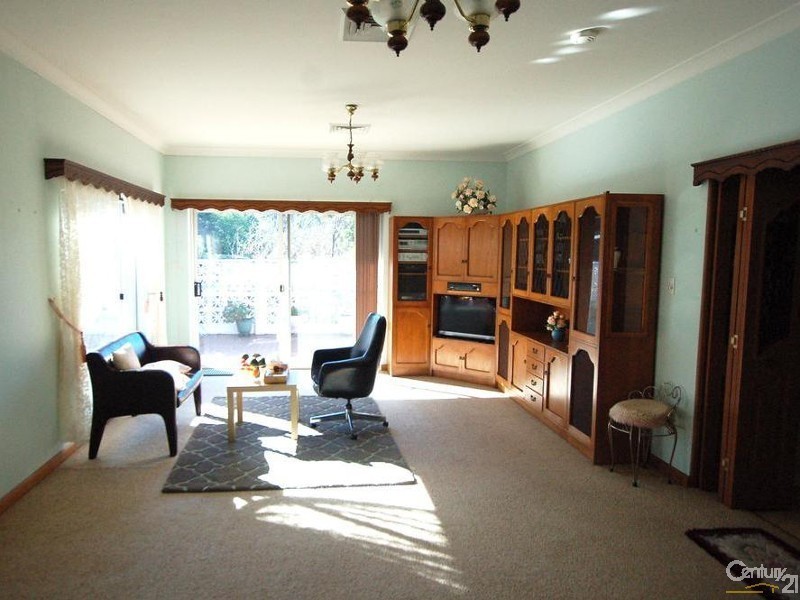 20 Sixth Ave, Denistone NSW 2114