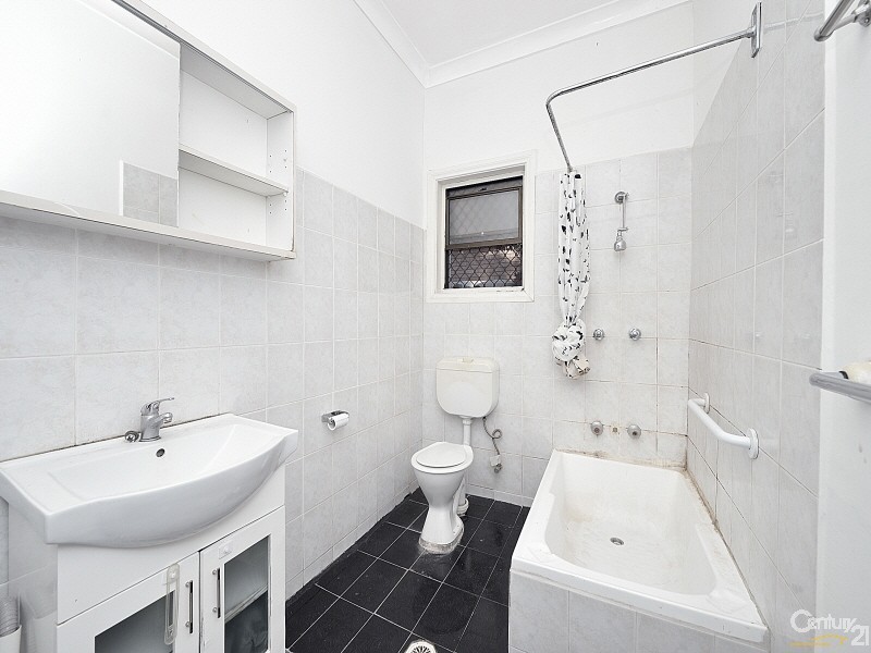 126 Park Road, Auburn NSW 2144