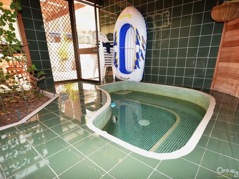 49 John Oxley Drive, Frenchs Forest NSW 2086