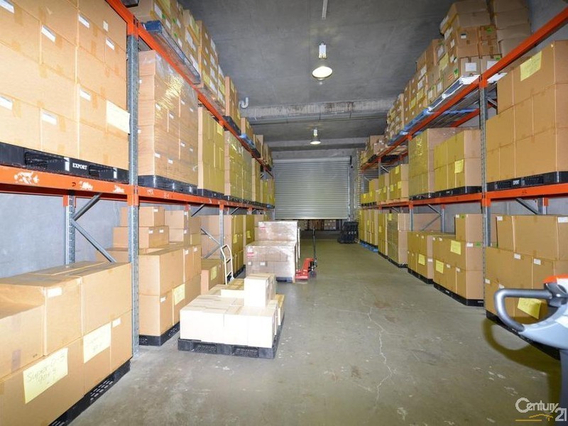 31-33 Chaplin Drive, Lane Cove West NSW 2066