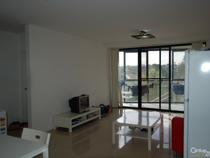 110/215 Waterloo Road, Marsfield NSW 2122