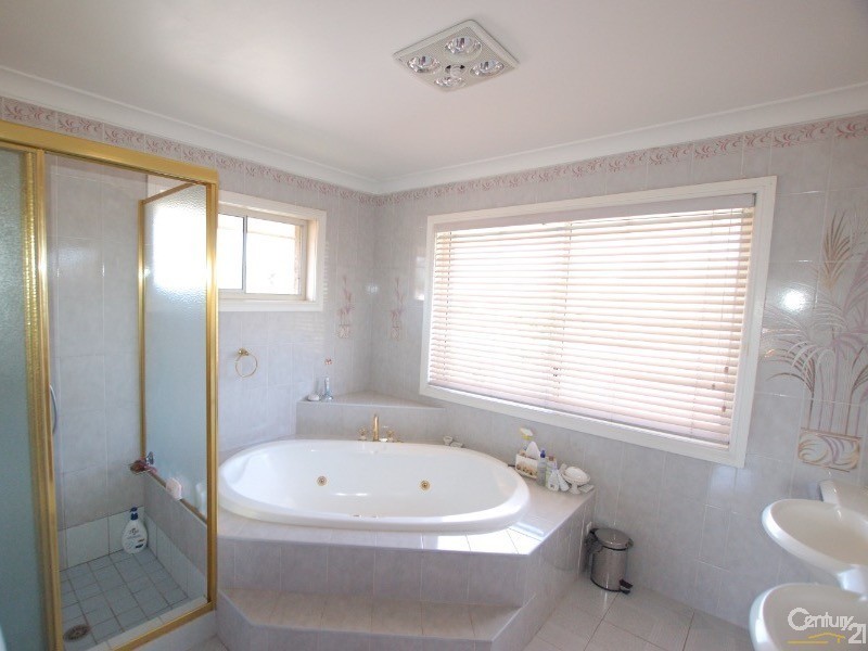 1 Banksia St, Eastwood NSW 2122