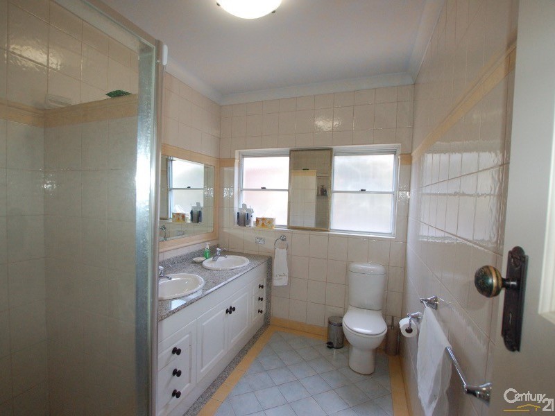 1 Banksia St, Eastwood NSW 2122