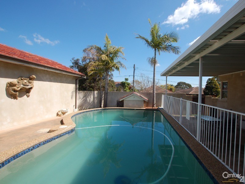 1 Banksia St, Eastwood NSW 2122