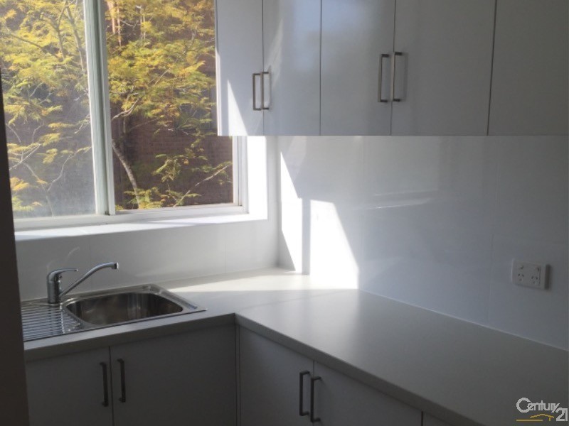 8/41 Meadowbank Cresent, Meadowbank NSW 2114