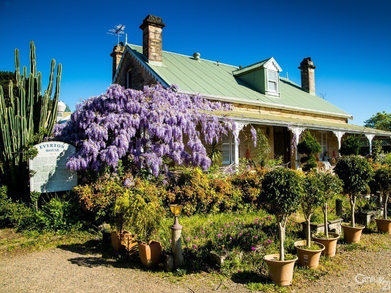 1  Everton Rd, Faulconbridge NSW 2776