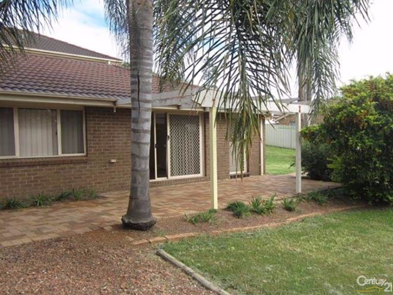 11 Cartwright Close, Glenmore Park NSW 2745