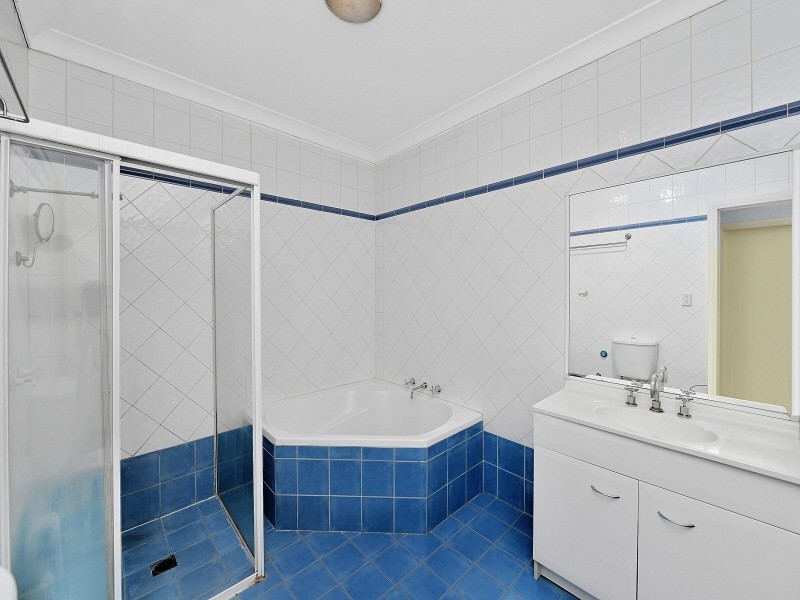 1/1  Margaret St, Greenacre NSW 2190