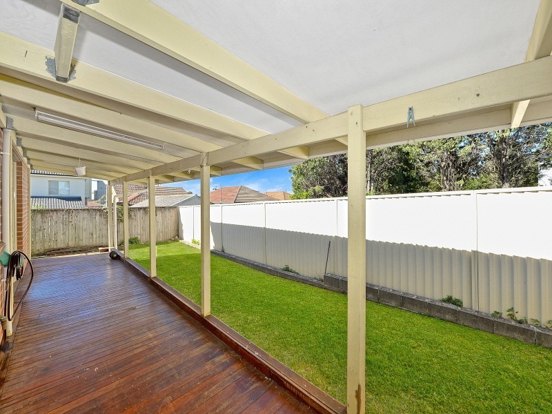 1/1  Margaret St, Greenacre NSW 2190