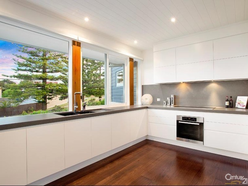 31 Beach Road, Collaroy NSW 2097