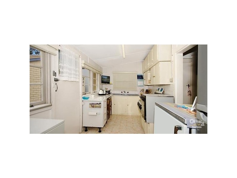 14 Surrey Avenue, Collaroy NSW 2097