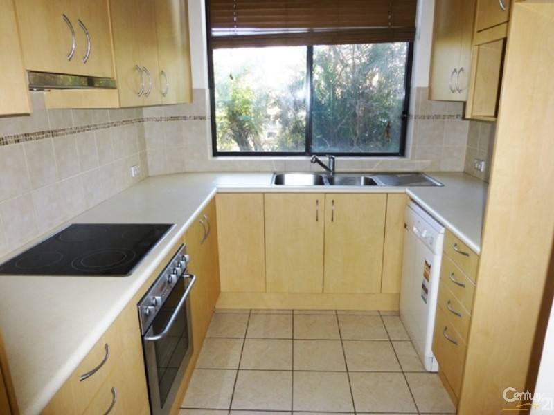 5/3-7 Mactier Street, Narrabeen NSW 2101