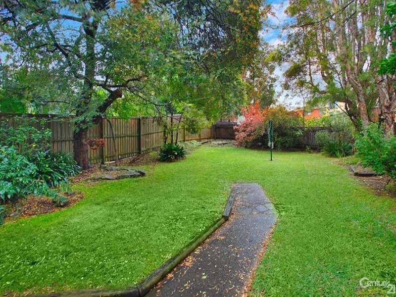 8 Yallaroi Road, Narraweena NSW 2099
