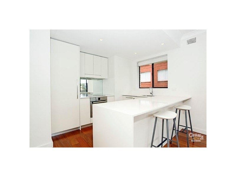 2/139 Pacific Parade, Dee Why NSW 2099