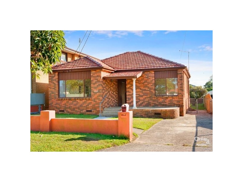 42 Parr Parade, Narraweena NSW 2099