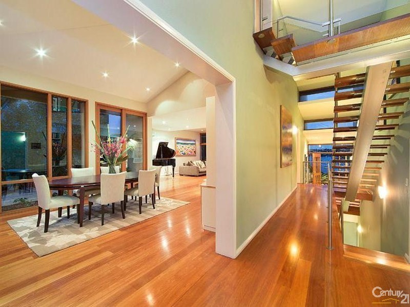 11 Avona Crescent, Seaforth NSW 2092