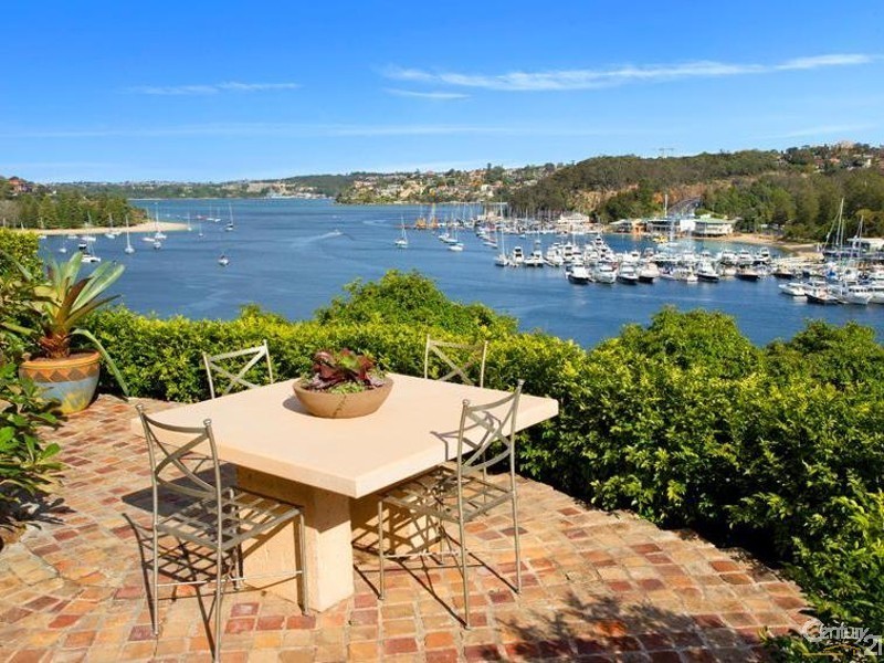 11 Avona Crescent, Seaforth NSW 2092