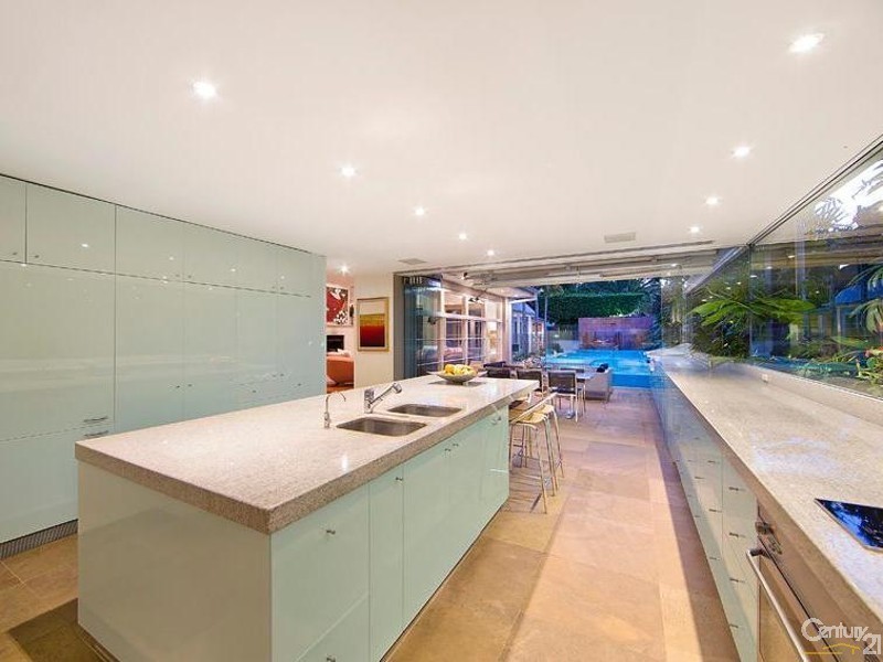 4 Beach Road, Collaroy NSW 2097