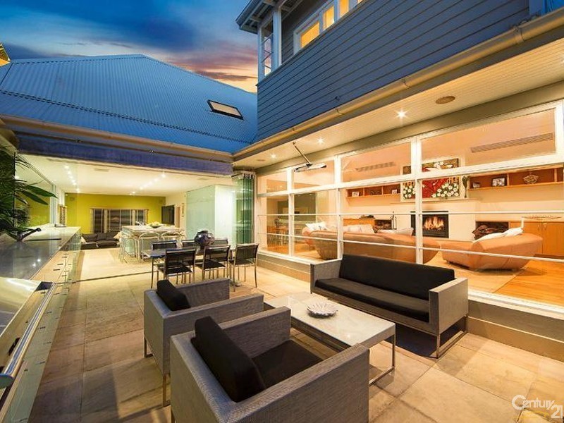 4 Beach Road, Collaroy NSW 2097