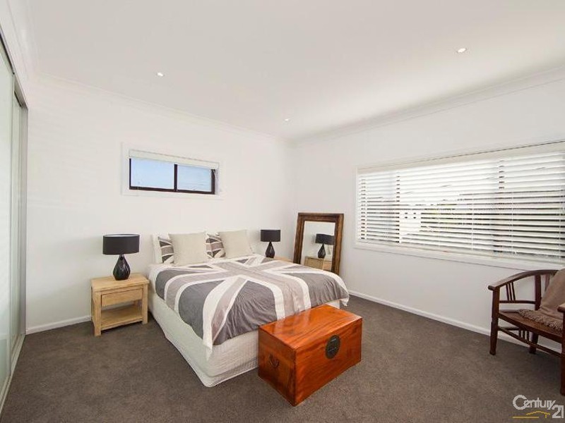 11 Hall Avenue, Collaroy Plateau NSW 2097