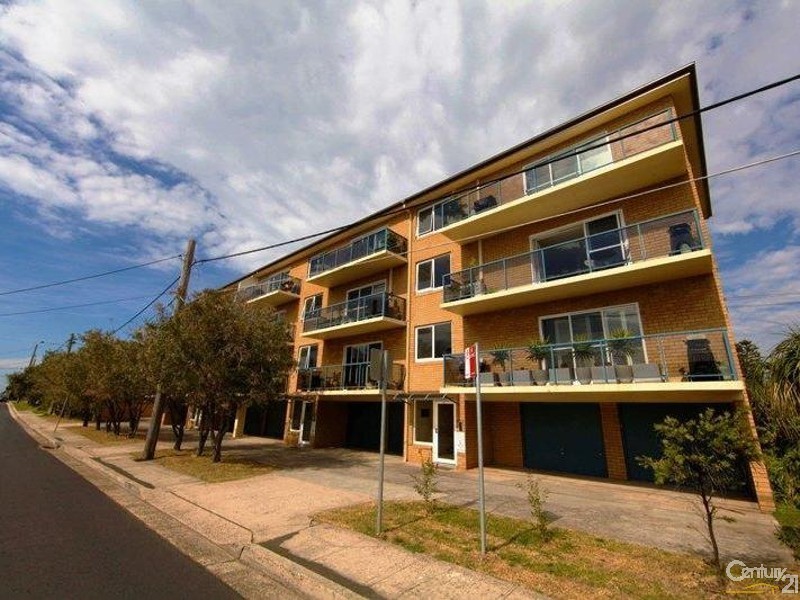 2/29 Lagoon Street, Narrabeen NSW 2101