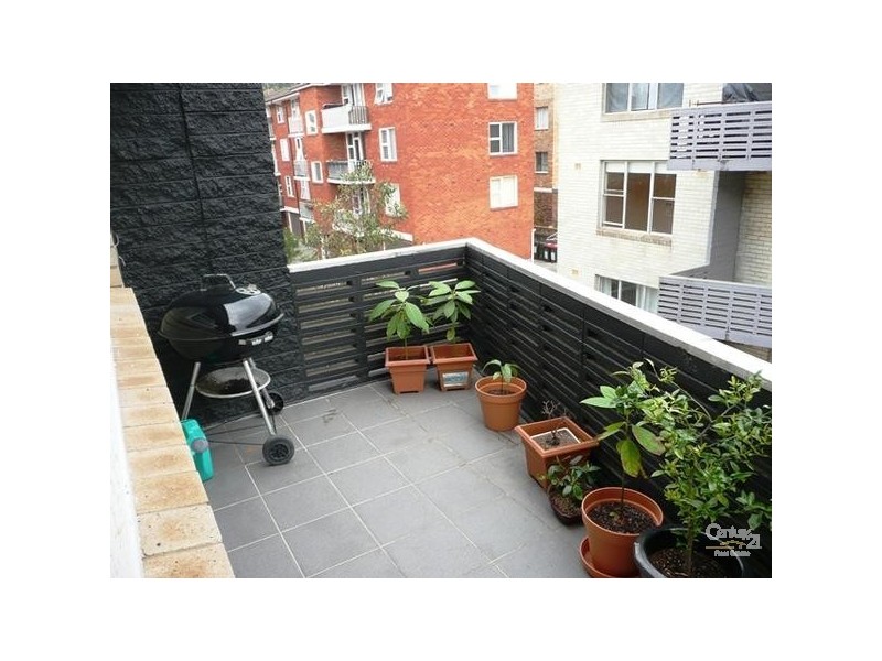 18/105 Oaks Avenue, Dee Why NSW 2099