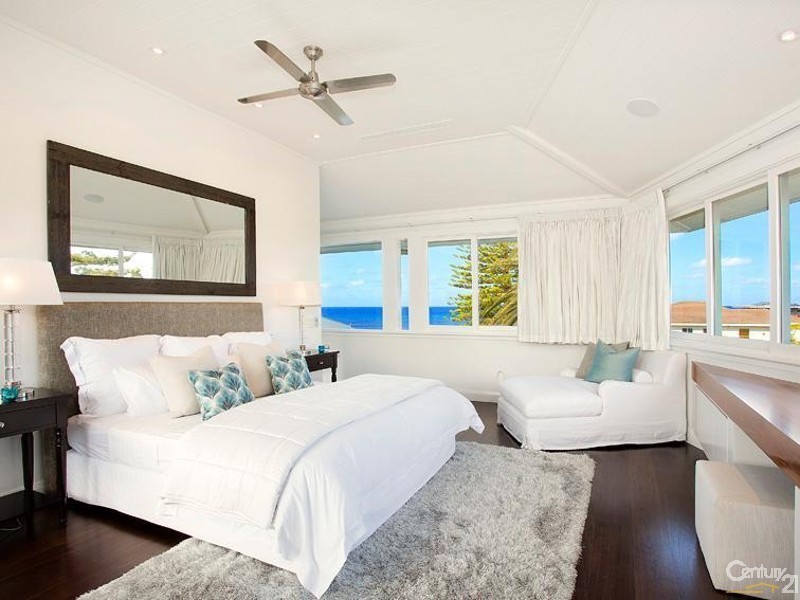 31 Beach Road, Collaroy NSW 2097