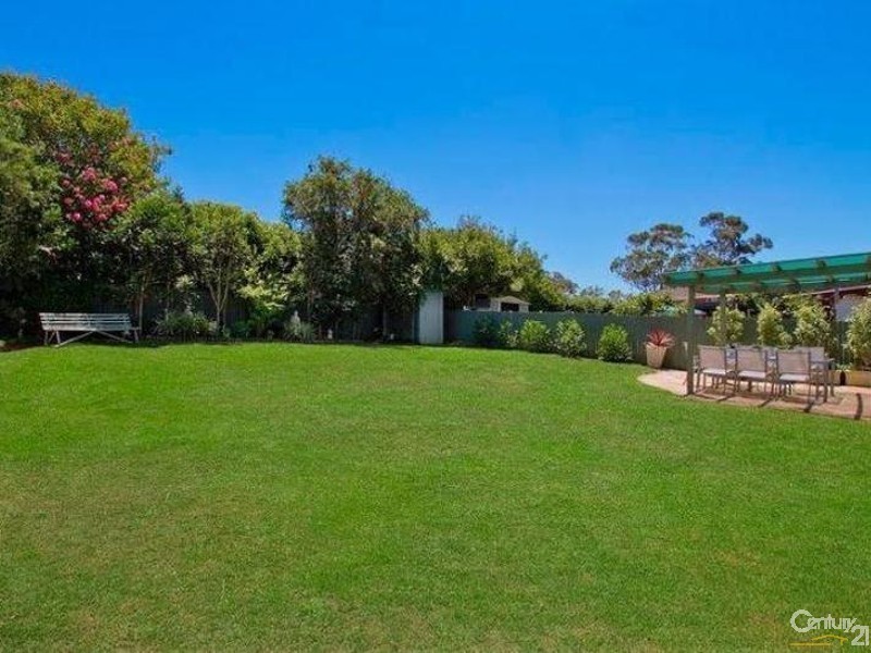 22 Lascelles Road South, Narraweena NSW 2099