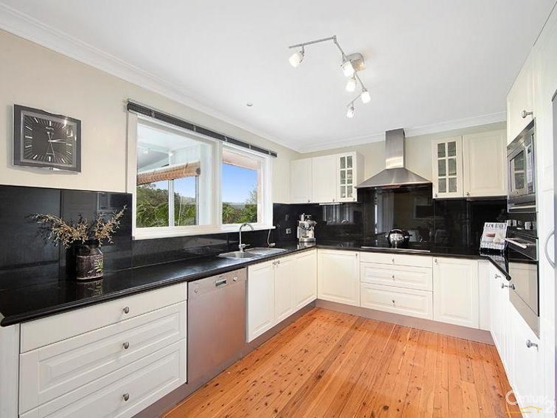 9 Derwent Street, Wheeler Heights NSW 2097