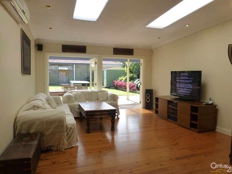 14 Alfred Road, Brookvale NSW 2100