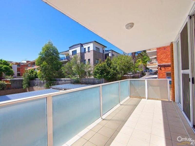 8/14 Regent Street, Dee Why NSW 2099