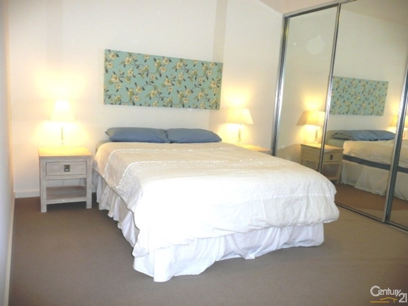 5003/10 Sturdee Parade, Dee Why NSW 2099