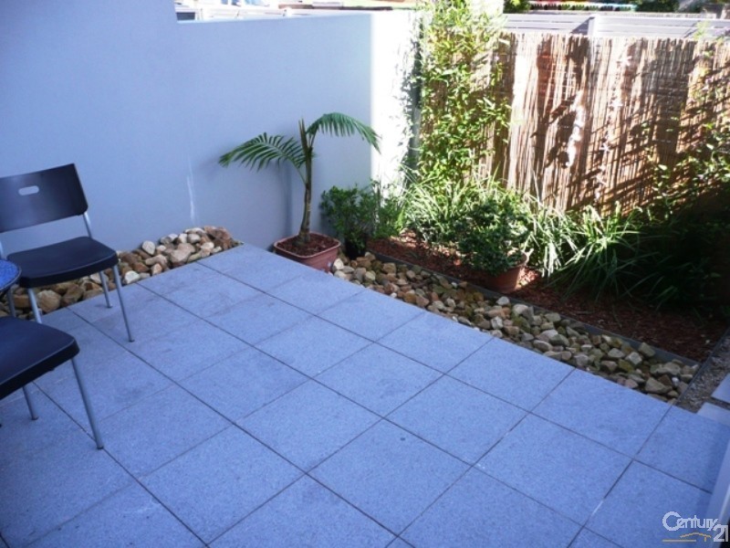 5003/10 Sturdee Parade, Dee Why NSW 2099