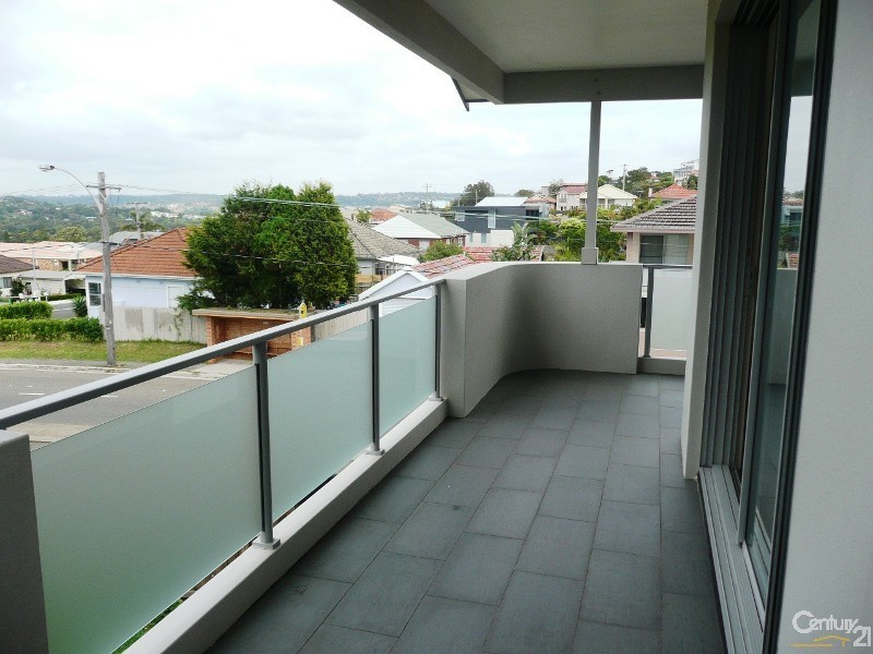 1A Tasman Street, Dee Why NSW 2099